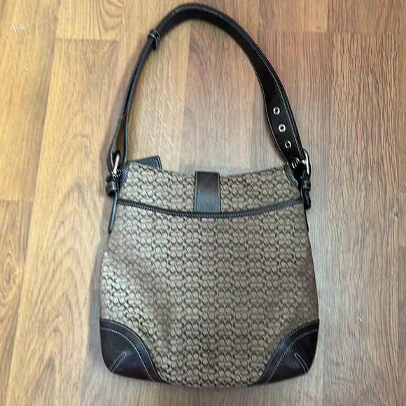 Coach shoulder bag - Picture 3 of 6